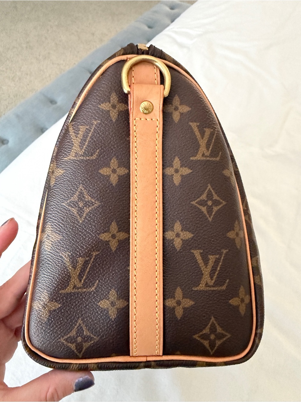Authentic Louis Vuitton Speedy 25 Bandouliere in Monogram - Picture 5 of 14